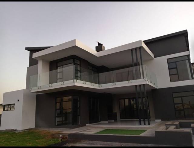 5 BEDROOM HOUSE FOR SALE IN SIX FOUNTAINS RESIDENTIAL ESTATE